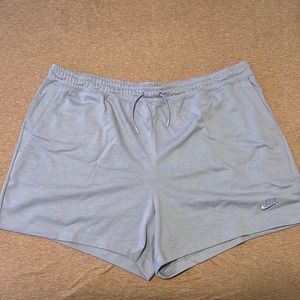 Women’s high waisted Nike fleece shorts